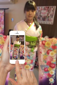 再来年成人で妹割で来店されたお嬢様です。画像をクリックすると得典の参考になるブログにつながります。